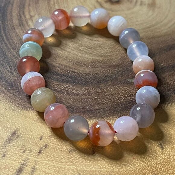 Yuan yuan Agate bracelet striped layers light rainbow colors stretch 10mm 7.5” n - Picture 3 of 7